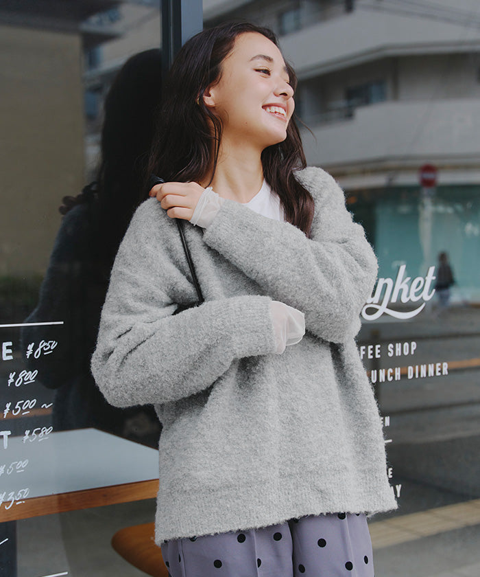 ティティベイト titivate 深Vネックボリュームスリーブニット