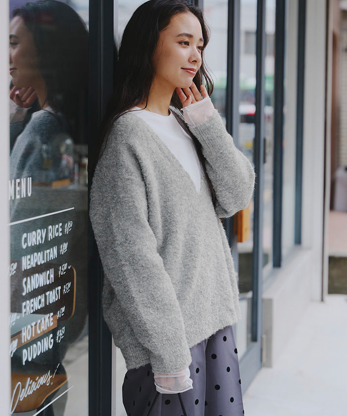 ティティベイト titivate 深Vネックボリュームスリーブニット