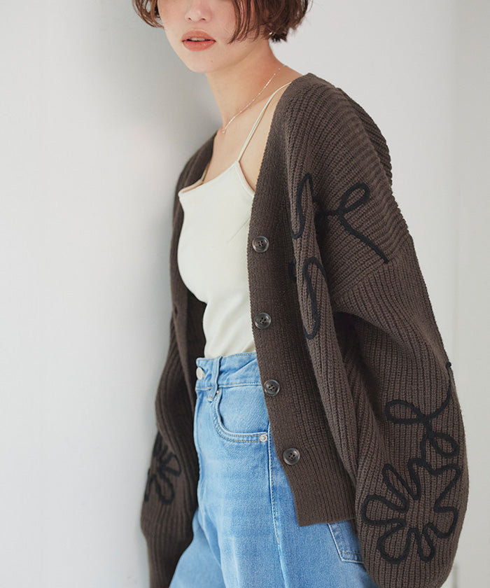 ティティベイト titivate フラワーラインニットカーディガン