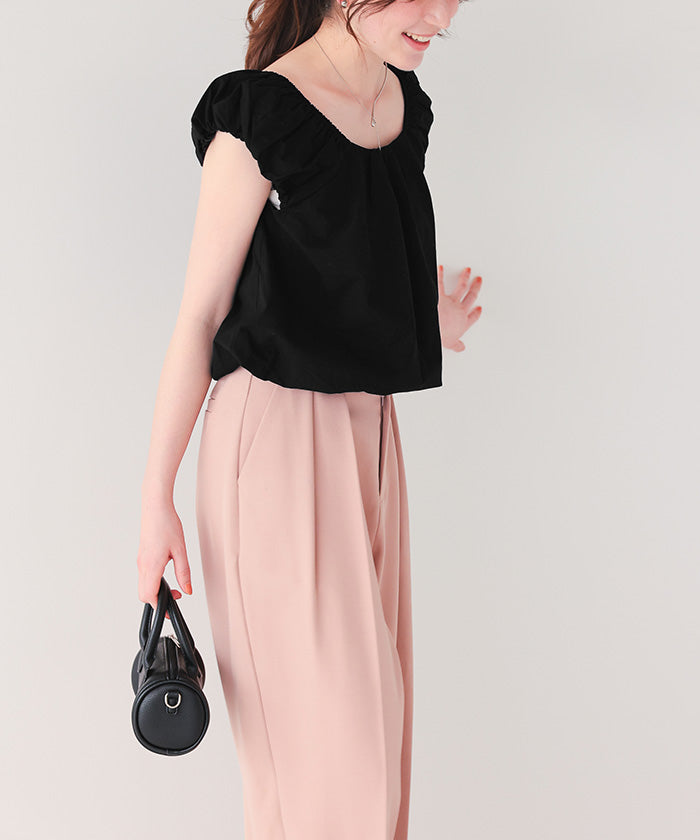 ティティベイト titivate クロップドバルーンシルエットトップス （オフホワイト） オフホワイト