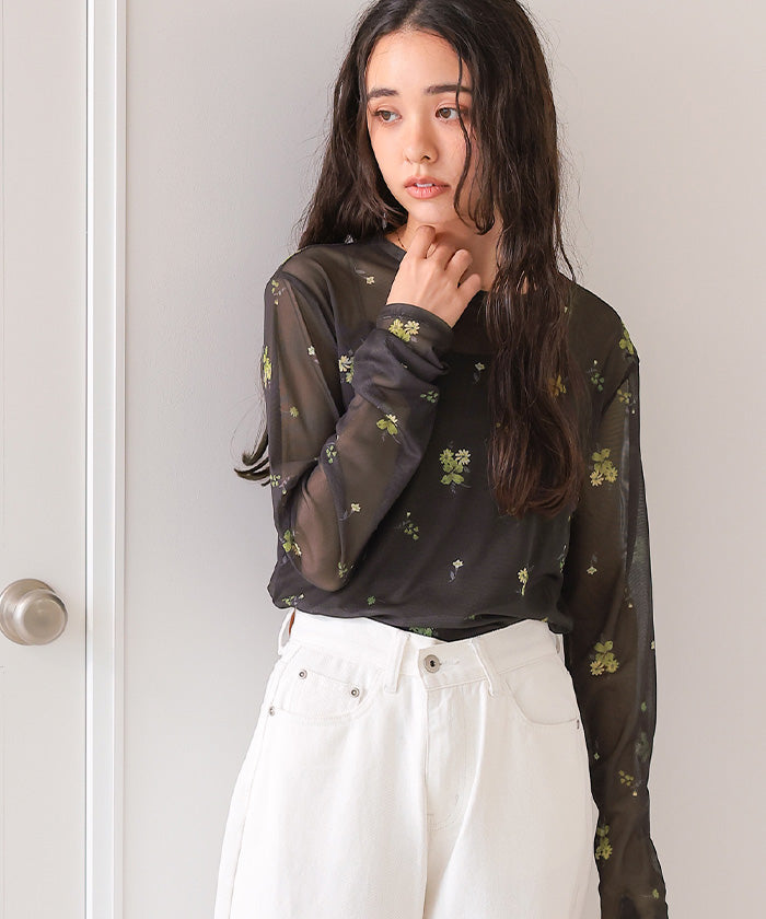 ティティベイト titivate フラワーシアークルーネックトップス （ブラウン） ブラウン