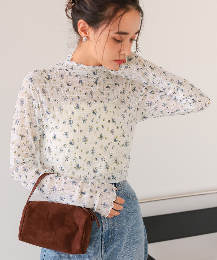 ティティベイト titivate フラワーレースボトルネックトップス （オフホワイト） オフホワイト