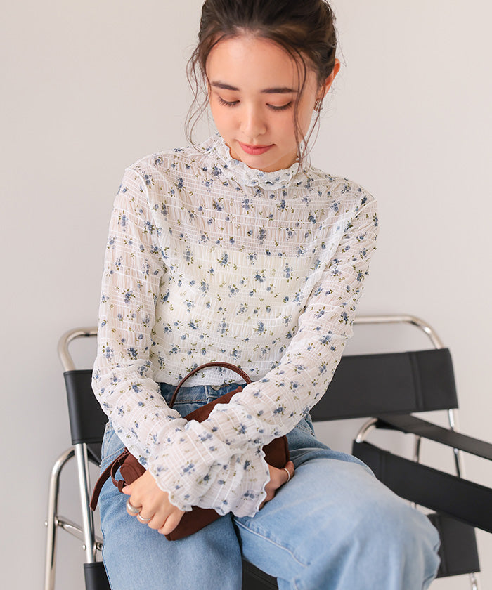 ティティベイト titivate フラワーレースボトルネックトップス （オフホワイト） オフホワイト