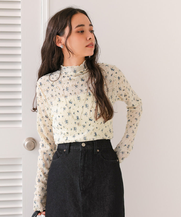 ティティベイト titivate フラワーレースボトルネックトップス （オフホワイト） オフホワイト