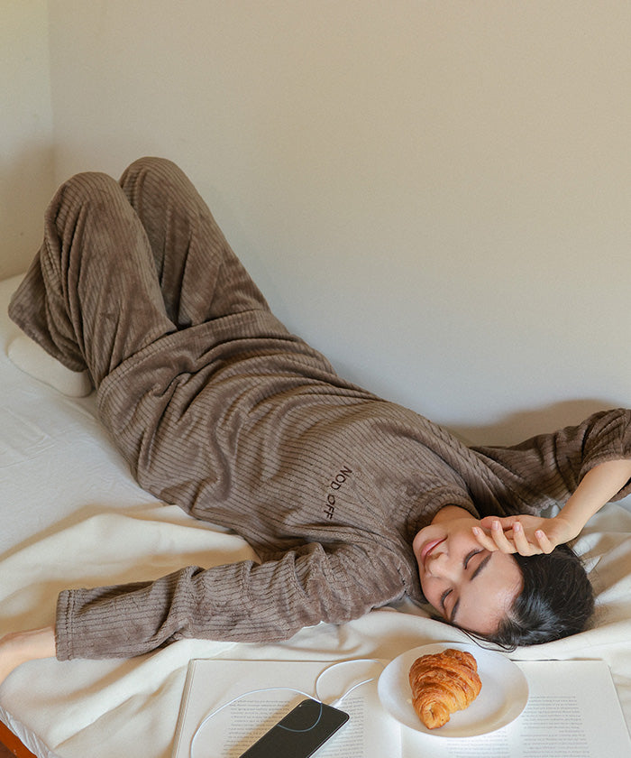 ティティベイト titivate ふわもこマシュマロタッチチュニックパジャマセットアップ （ライトブラウン） ライトブラウン