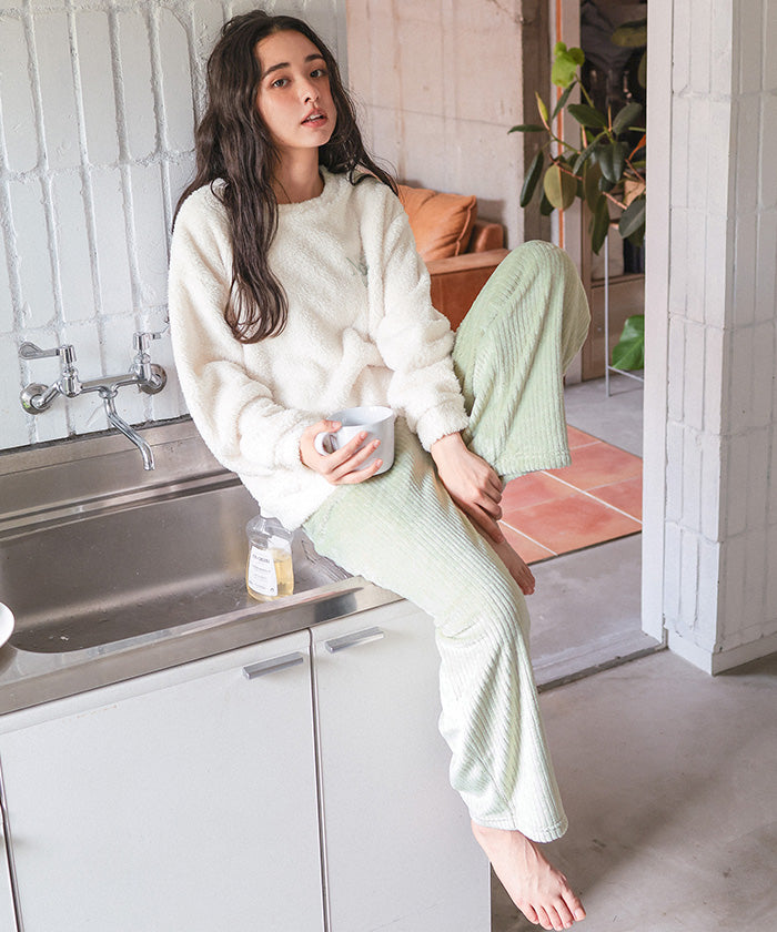 ティティベイト titivate ふわもこマシュマロタッチパジャマセットアップ （ライトベージュ） ライトベージュ