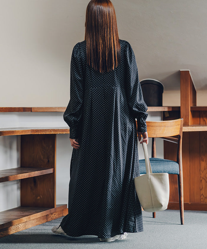 ティティベイト titivate ボリュームギャザースリーブフレアワンピース （ドット2） ドット2