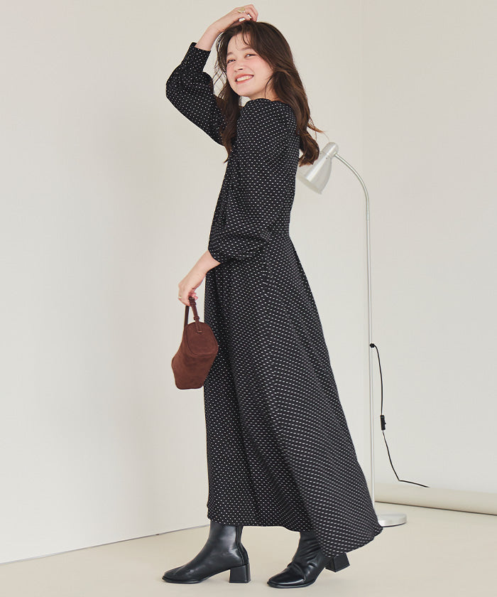 ティティベイト titivate ボリュームギャザースリーブフレアワンピース （ドット2） ドット2