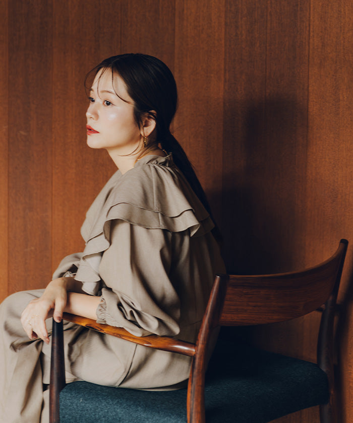 ティティベイト titivate フロントファスナーフリルデザインオールインワン （ブラック） ブラック