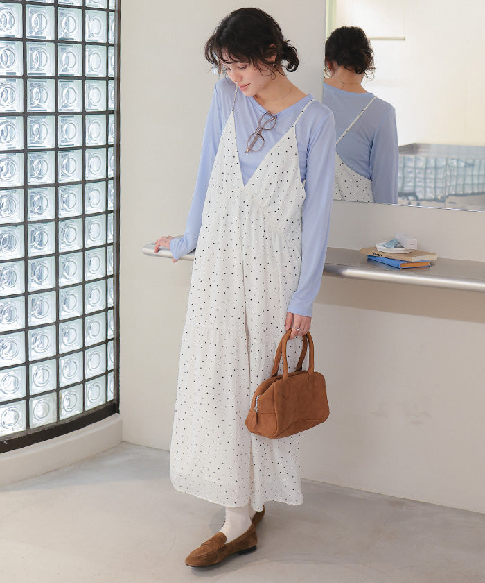 ティティベイト titivate Vネックフレアシルエットキャミソールワンピース （ブラック） ブラック