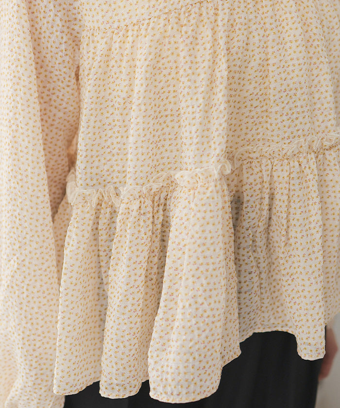 ティティベイト titivate 花柄ティアードギャザーブラウス （アイボリー） アイボリー