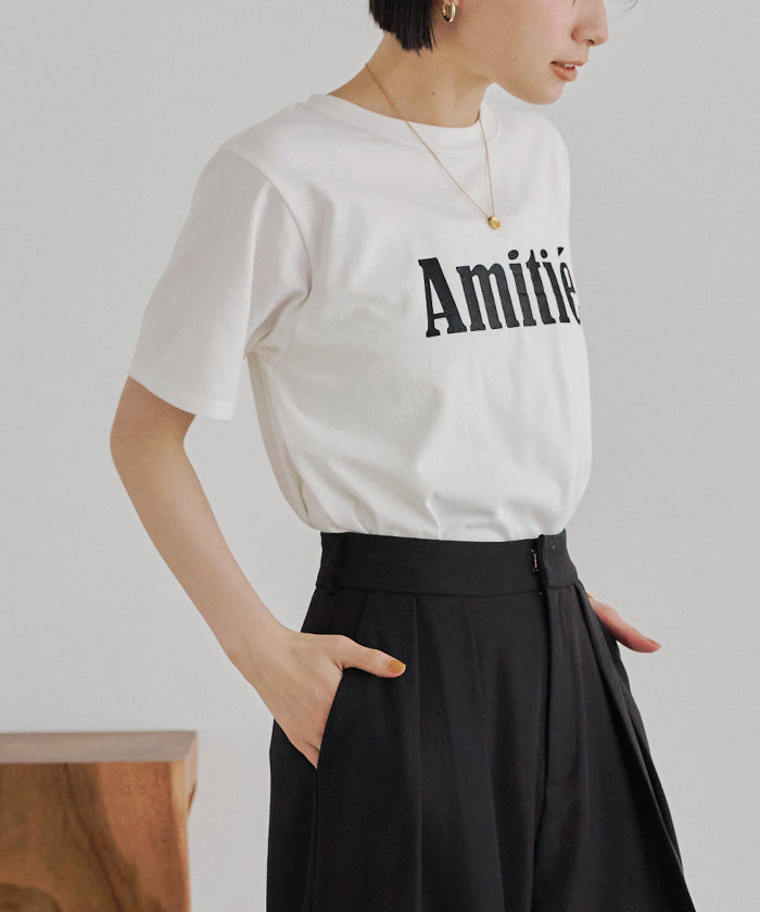 ティティベイト titivate ロゴコンパクトTシャツ,オフホワイト/ブラック