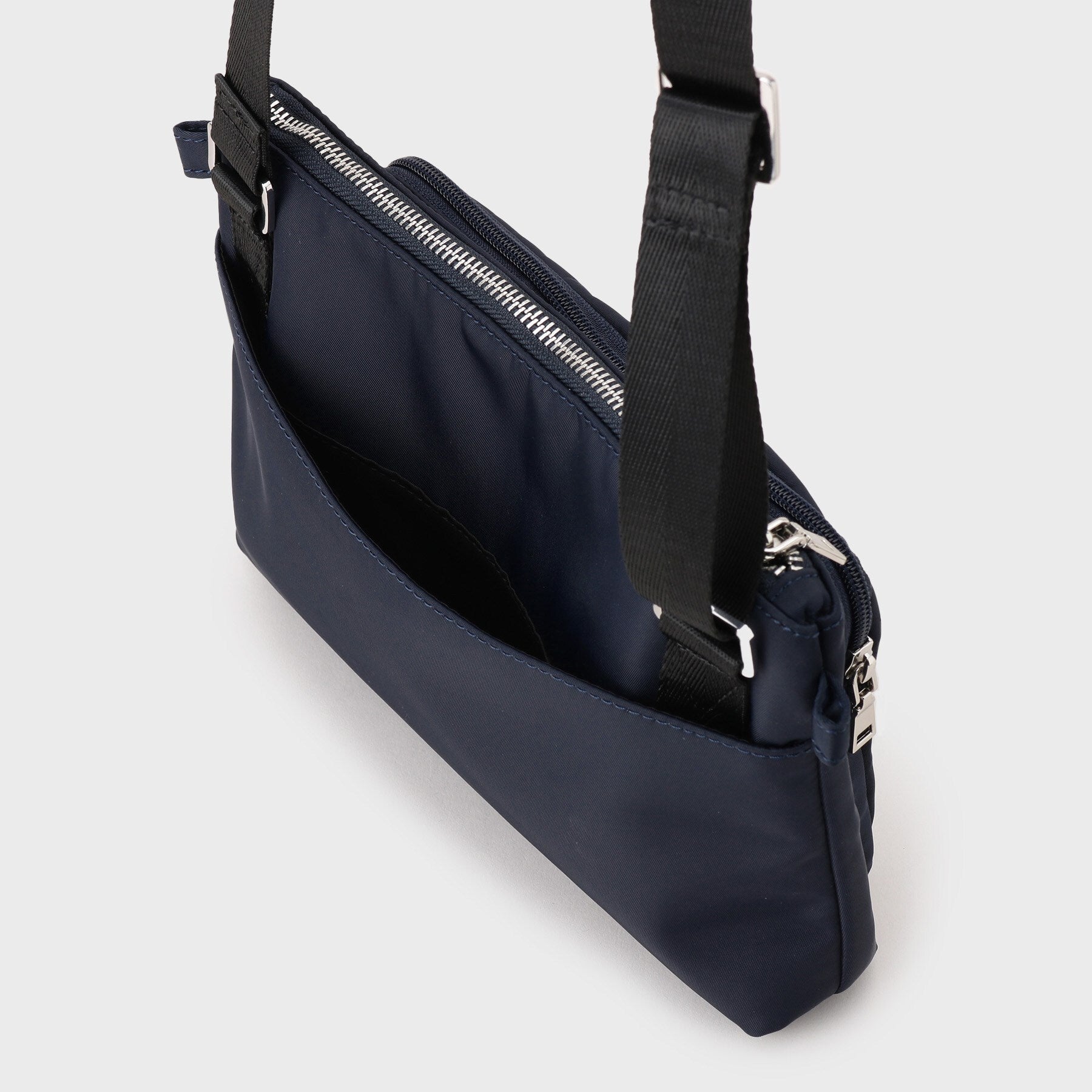 ティーケー タケオ キクチ tk.TAKEO KIKUCHI ナイロンサコッシュ （ネイビー(094)） ネイビー(094)