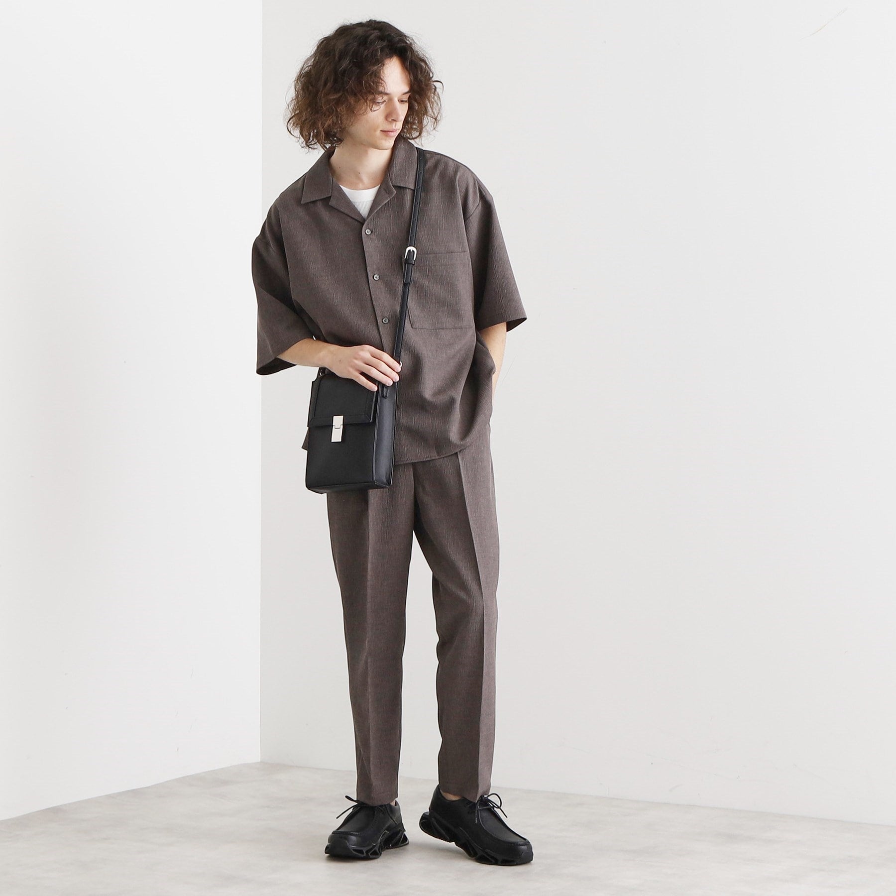 ティーケー タケオ キクチ tk.TAKEO KIKUCHI スクエアボックスショルダーバッグ（ユニセックスアイテム） （グレー(116)） グレー(116)