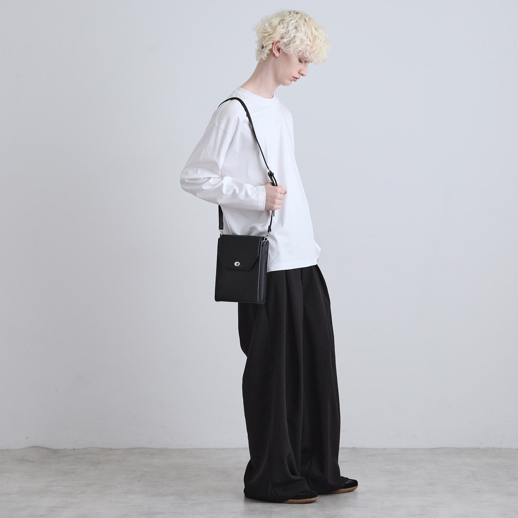 ティーケー タケオ キクチ tk.TAKEO KIKUCHI スクエアボックスショルダーバッグ（ユニセックスアイテム） （グレー(116)） グレー(116)