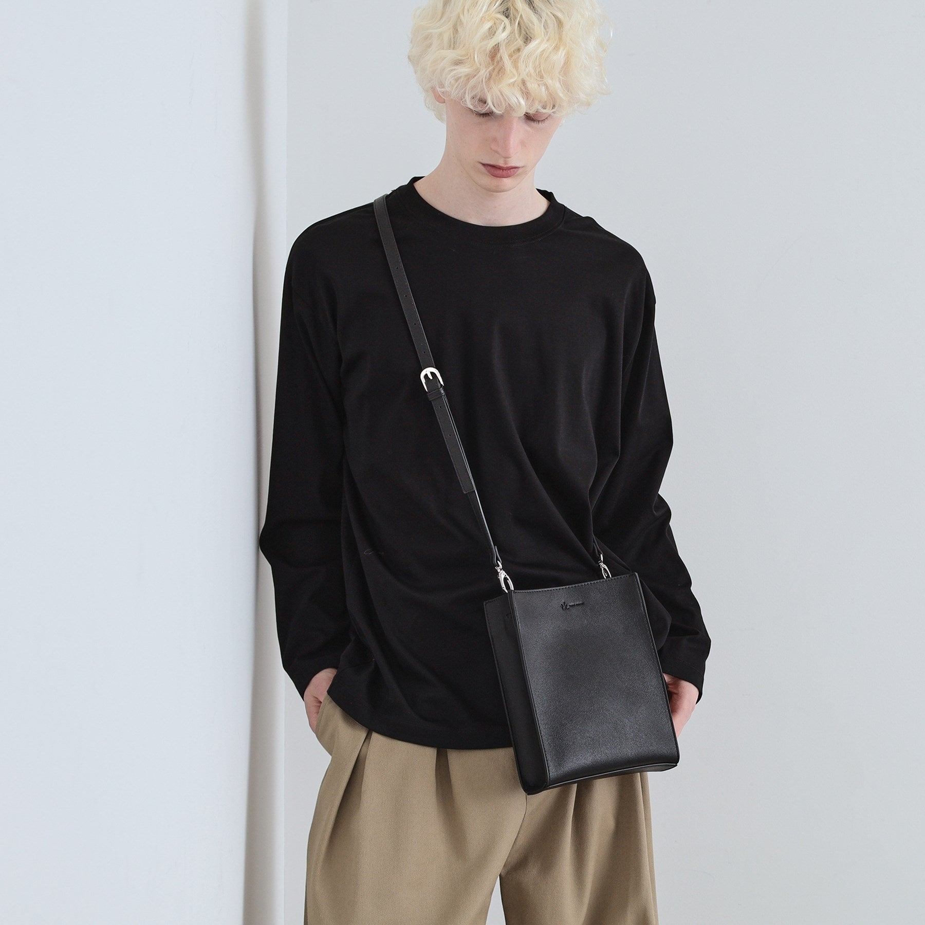 ティーケー タケオ キクチ tk.TAKEO KIKUCHI スクエアボックスショルダーバッグ（ユニセックスアイテム） （グレー(116)） グレー(116)