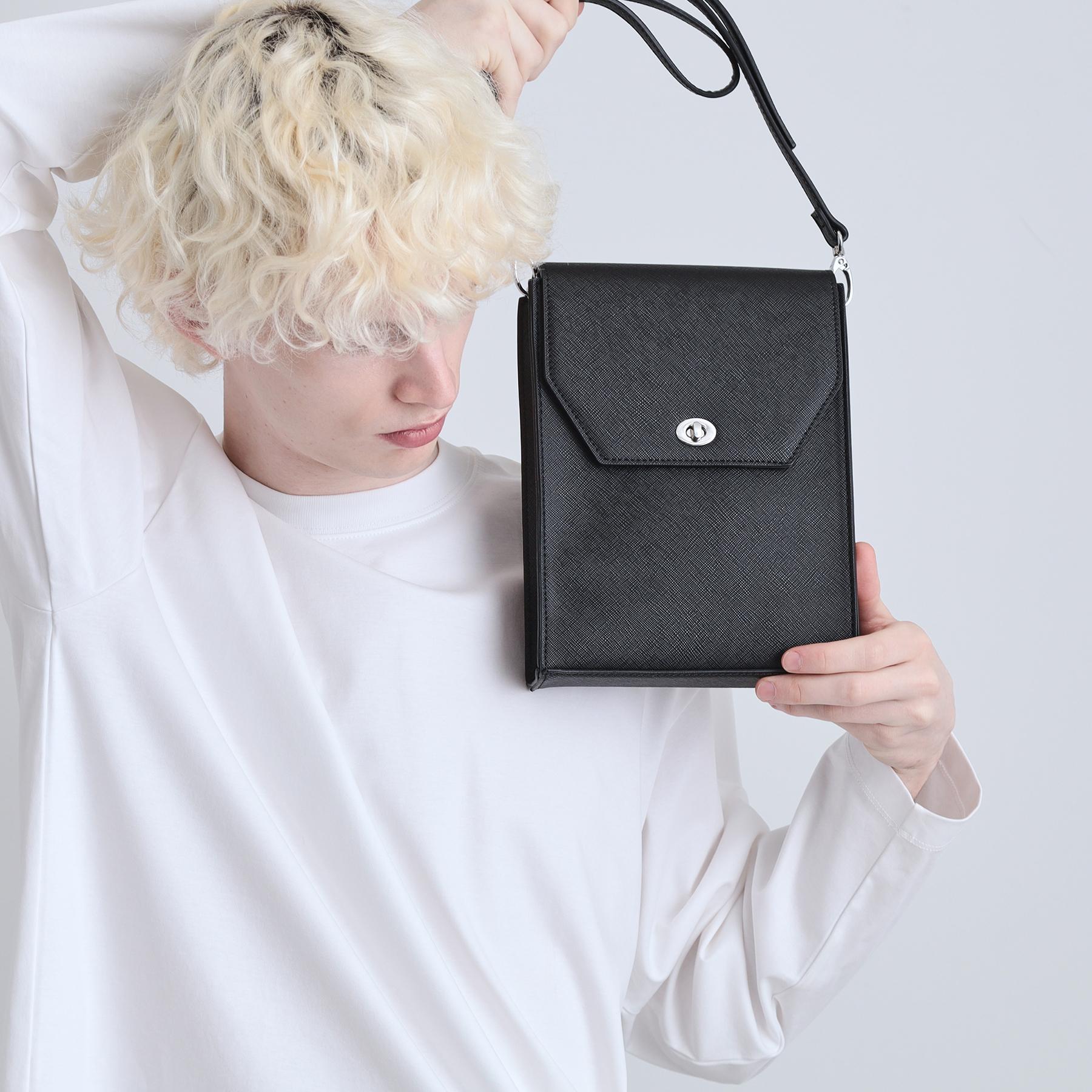 ティーケー タケオ キクチ tk.TAKEO KIKUCHI スクエアボックスショルダーバッグ（ユニセックスアイテム） （グレー(116)） グレー(116)