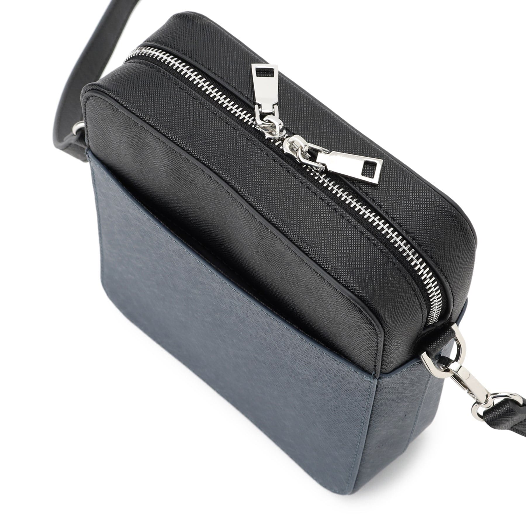 ティーケー タケオ キクチ tk.TAKEO KIKUCHI バイカラースクエアショルダーバッグ （ブラック(519)） ブラック(519)