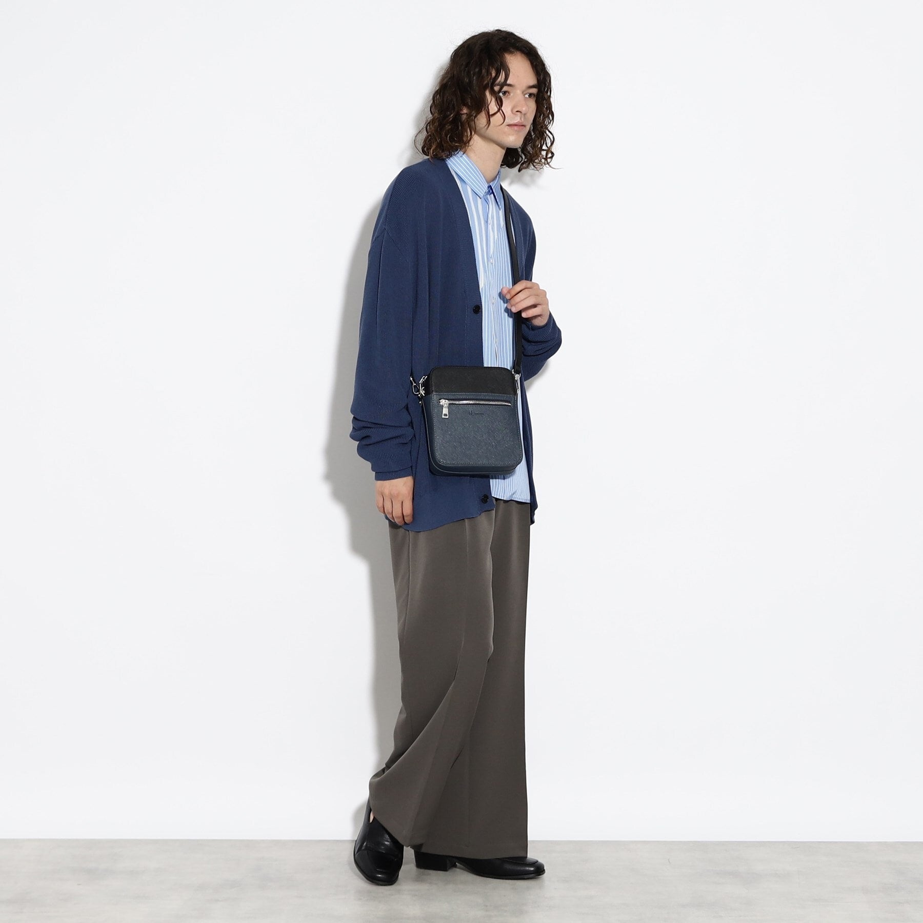 ティーケー タケオ キクチ tk.TAKEO KIKUCHI バイカラースクエアショルダーバッグ （ブラック(519)） ブラック(519)