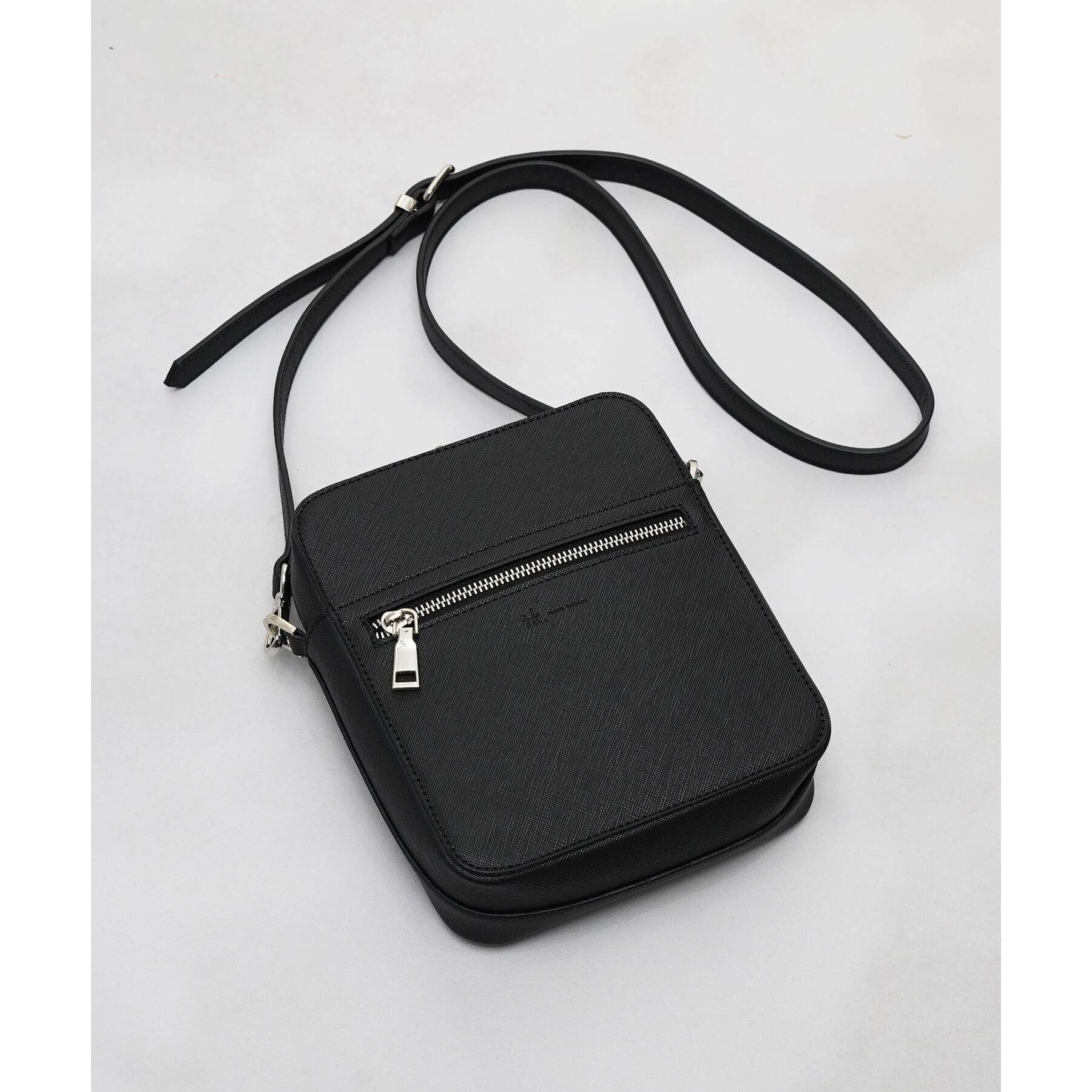 ティーケー タケオ キクチ tk.TAKEO KIKUCHI バイカラースクエアショルダーバッグ （ブラック(119)） ブラック(119)