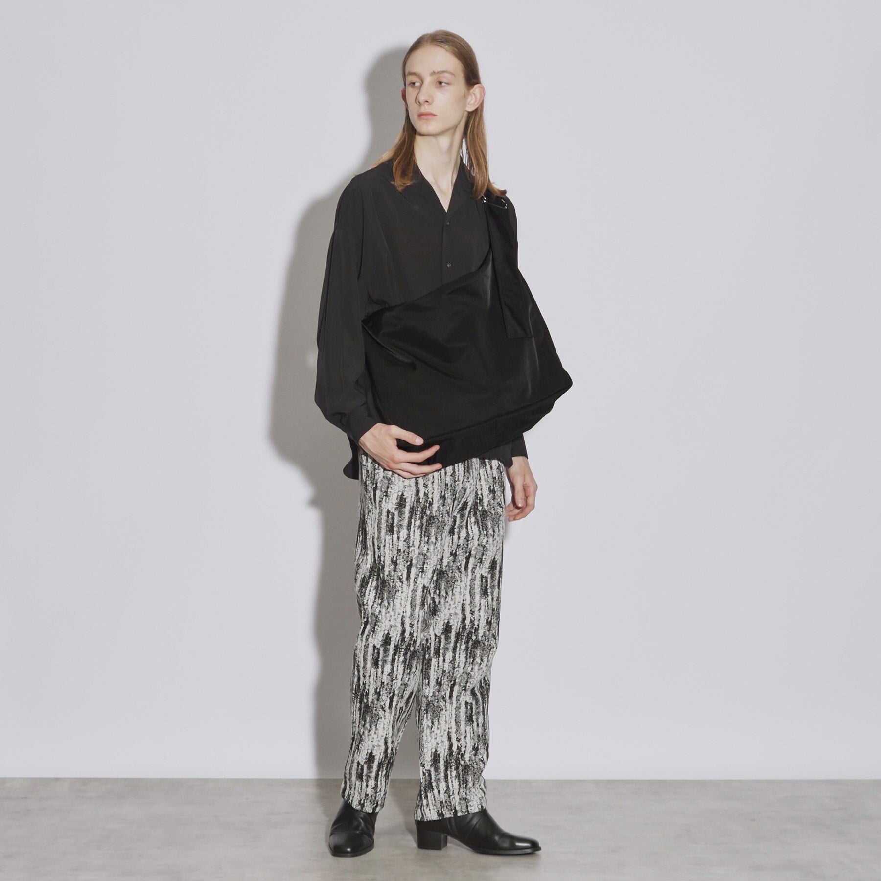 ティーケー タケオ キクチ tk.TAKEO KIKUCHI ルーズビッグショルダーバッグ／たすき掛け／ビッグ／A3サイズ収納可能 （ブラウン(944)） ブラウン(944)