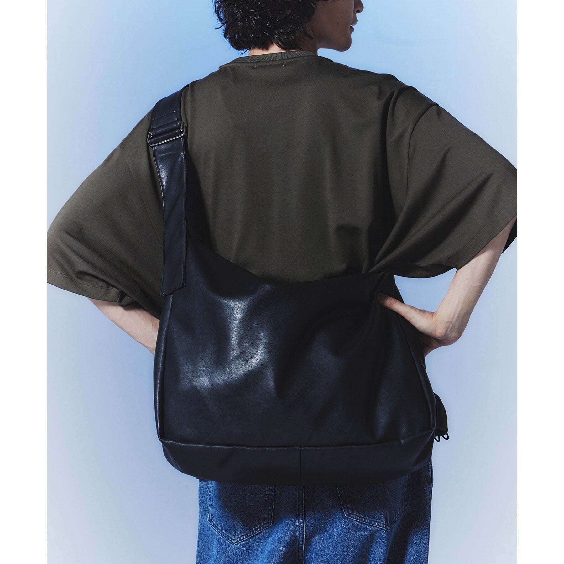 ティーケー タケオ キクチ tk.TAKEO KIKUCHI ルーズビッグショルダーバッグ／たすき掛け／ビッグ／A3サイズ収納可能 （ブラウン(944)） ブラウン(944)