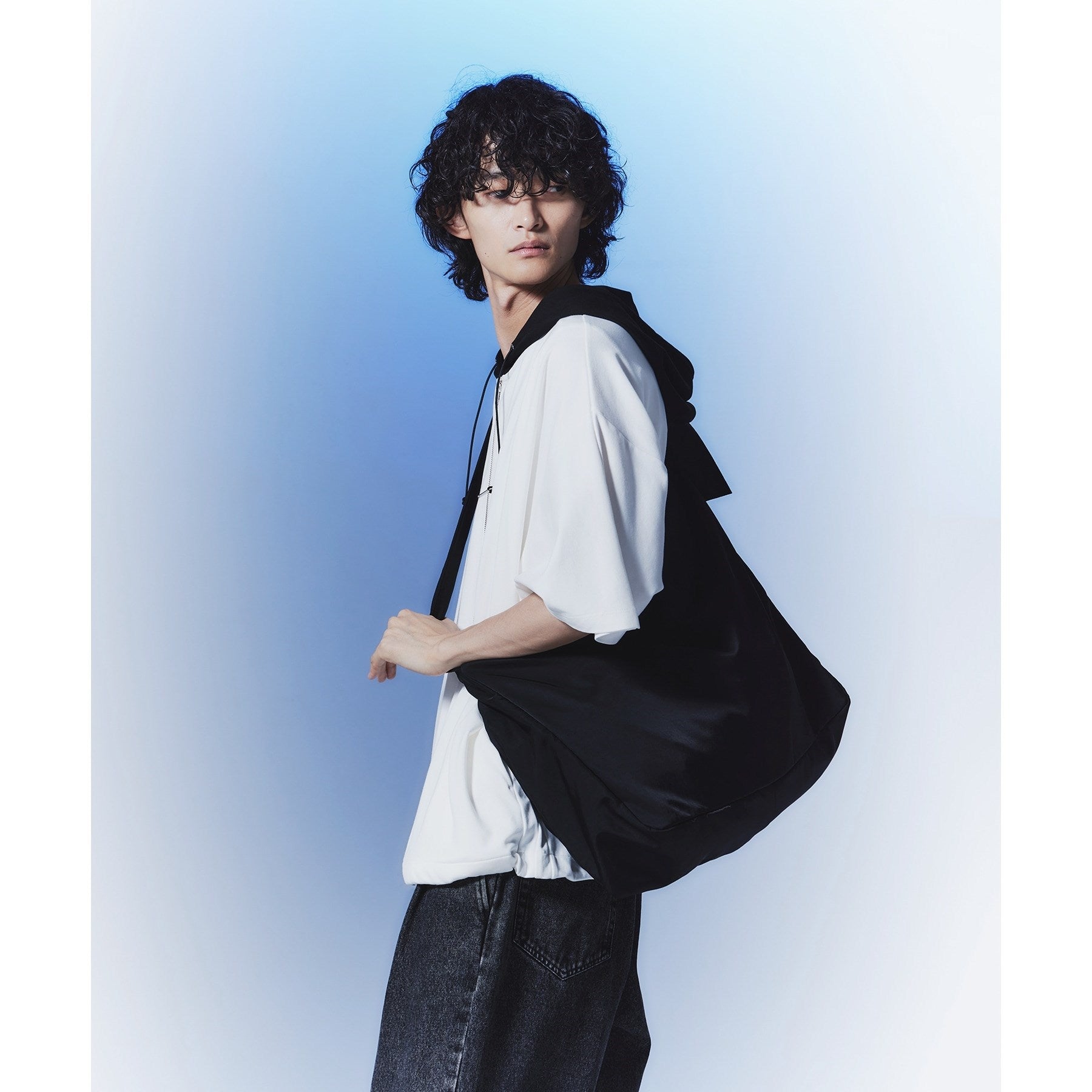 ティーケー タケオ キクチ tk.TAKEO KIKUCHI ルーズビッグショルダーバッグ／たすき掛け／ビッグ／A3サイズ収納可能 （ブラウン(944)） ブラウン(944)