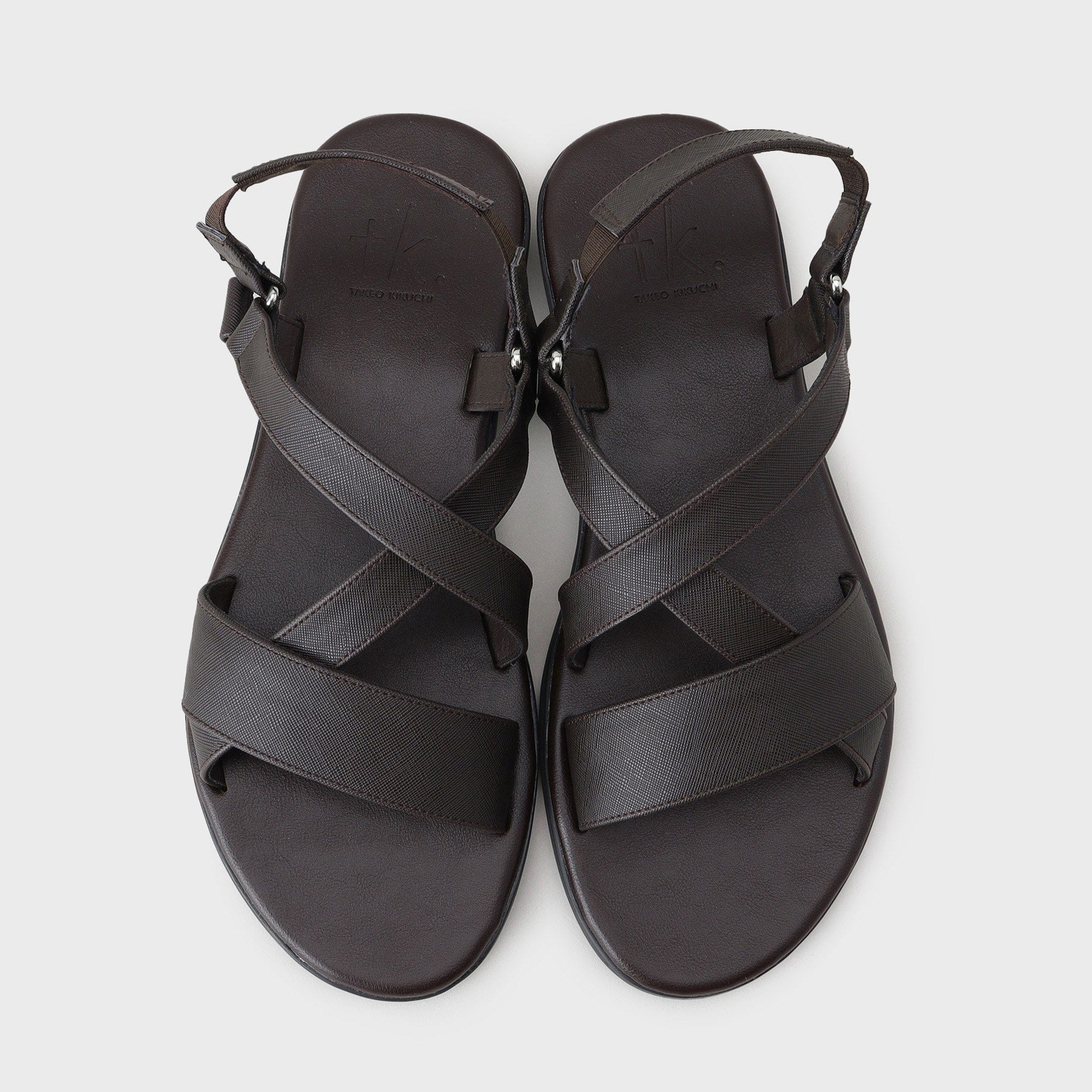 ティーケー タケオ キクチ tk.TAKEO KIKUCHI クロスサンダル （ブラウン(043)） ブラウン(043)