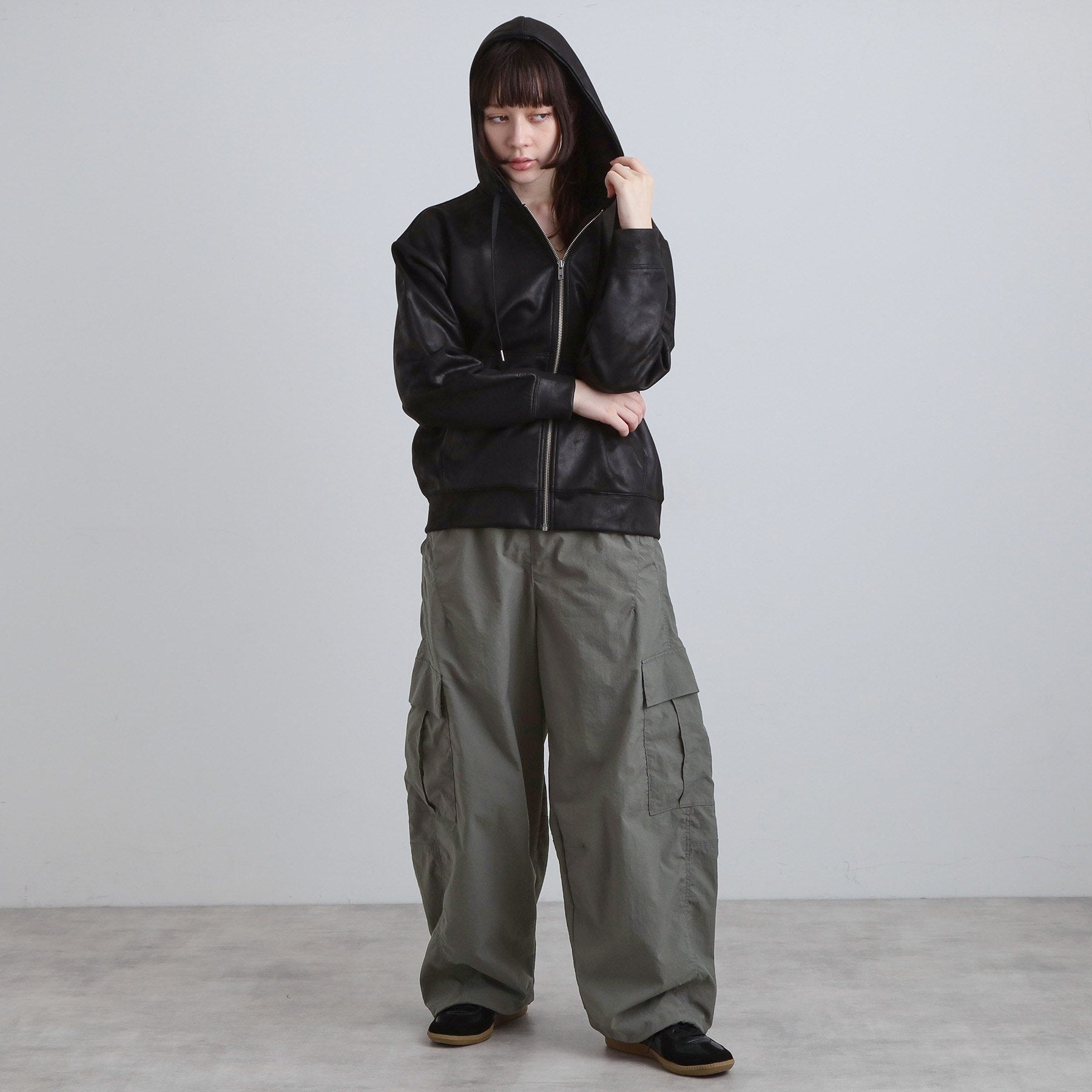ティーケー タケオ キクチ tk.TAKEO KIKUCHI バギーバレルカーゴパンツ （チャコールグレー(014)） チャコールグレー(014)