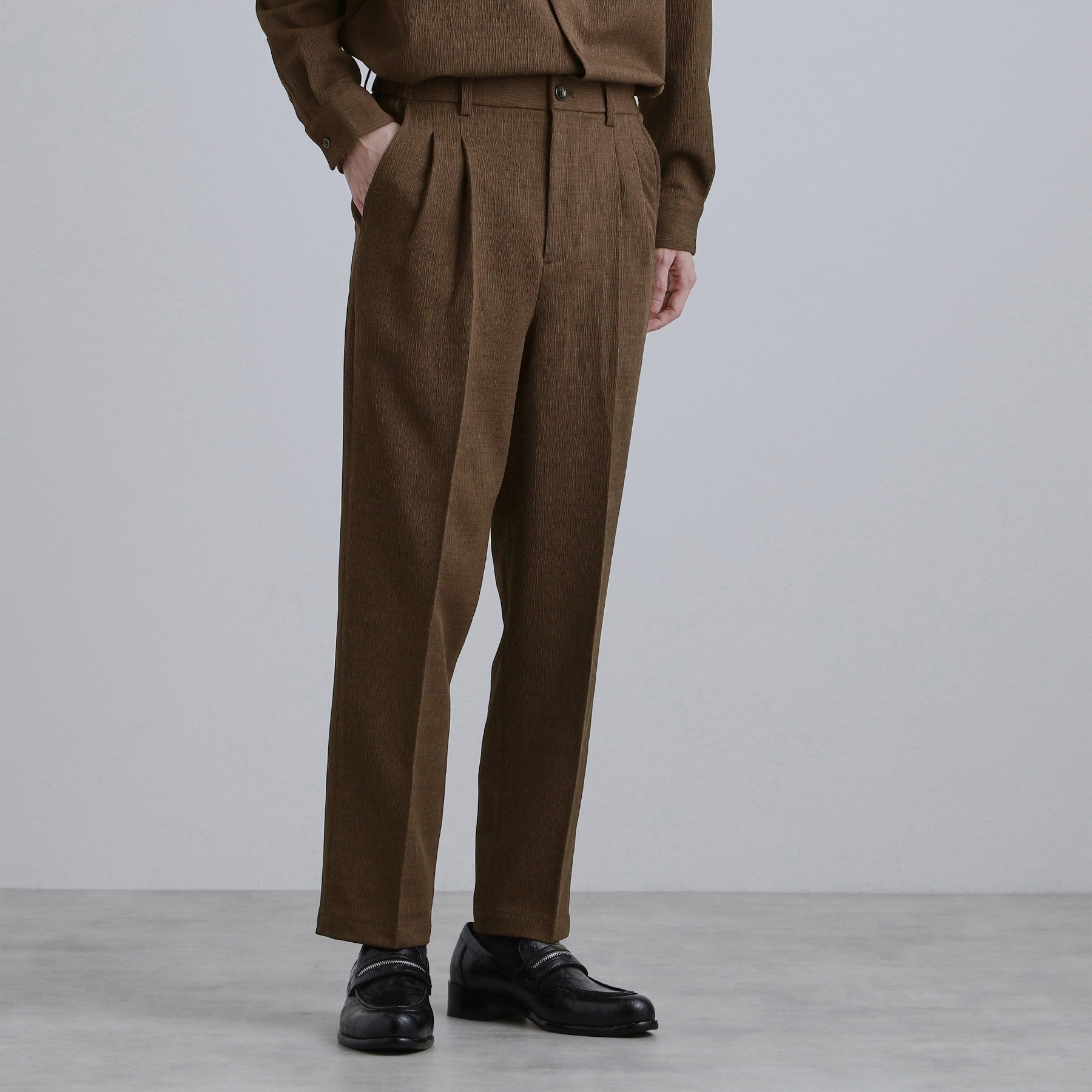 ティーケー タケオ キクチ tk.TAKEO KIKUCHI 【セットアップ対応】テッククレープルーズテーパードパンツ （ブラウン(044)） ブラウン(044)