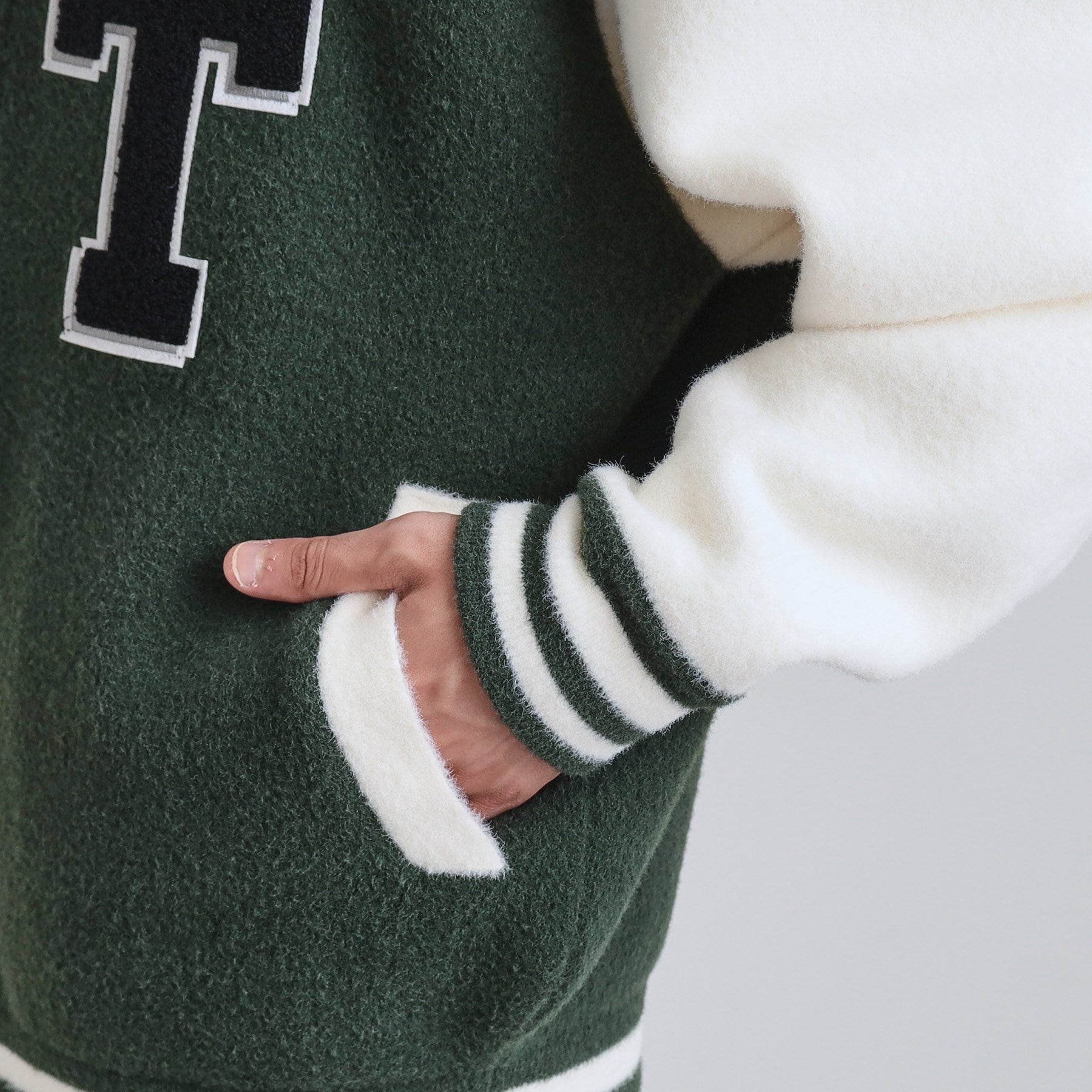 ティーケー タケオ キクチ tk.TAKEO KIKUCHI ニットスタジャン （ブラック(519)） ブラック(519)