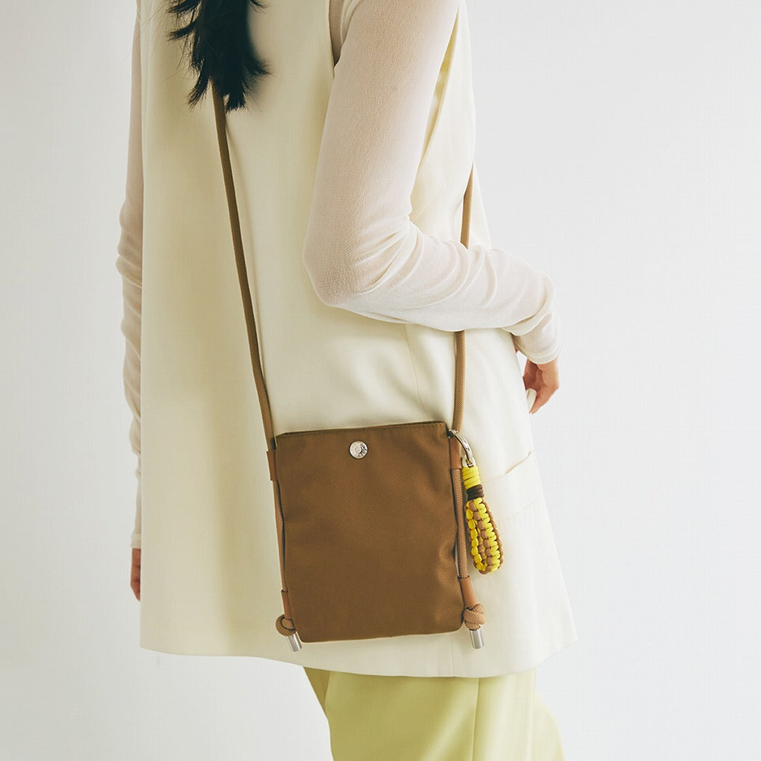 トプカピ TOPKAPI 【Breath TOPKAPI】ポリエステル コードチャーム付き ミニショルダーバッグ  サコッシュ （キャメル） キャメル