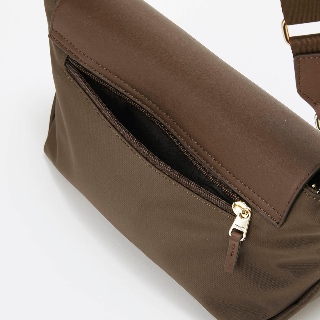 トプカピ TOPKAPI 【Breath TOPKAPI】DAY TRIPPER デイトリッパー ナイロン ショルダーバッグ （ブラウン） ブラウン