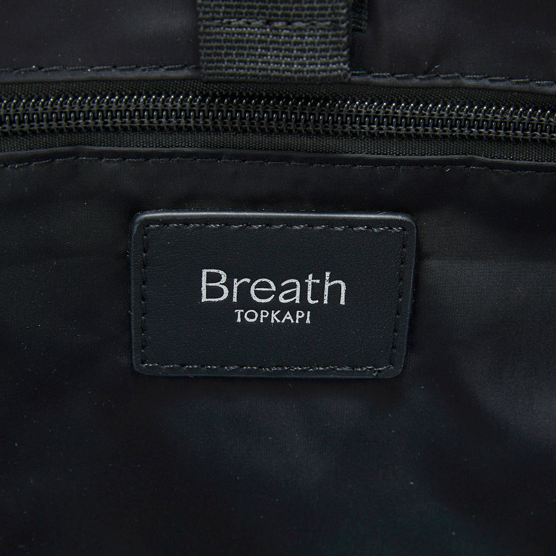 トプカピ TOPKAPI 【Breath TOPKAPI】PRIM プリム ナイロン ラウンドスクエア ボストン トートバッグ チャーム付き A4 / 軽量 （ブラック） ブラック