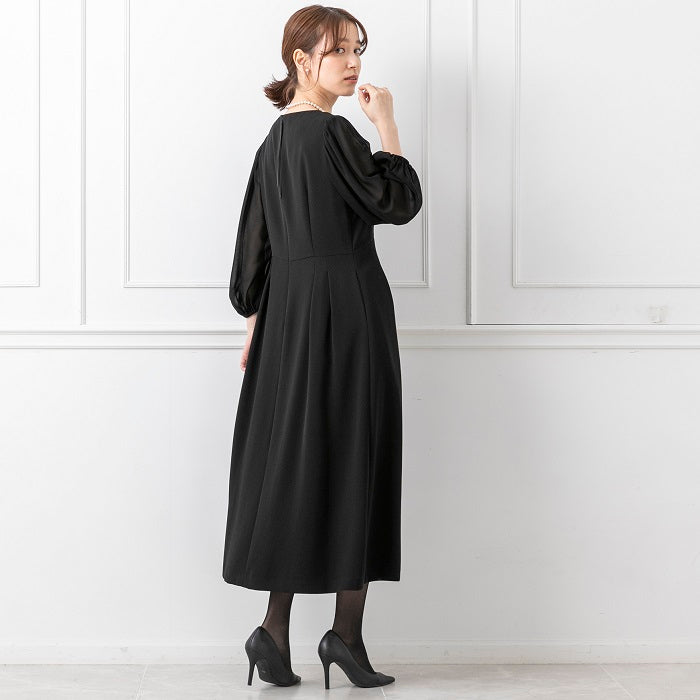トウキョウソワール 東京ソワール 洗える｜タックが美しいワンピース （ブラック） ブラック