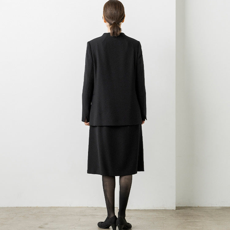 トウキョウソワール 東京ソワール ベルト付きジャケットのアンサンブル （クロ） クロ