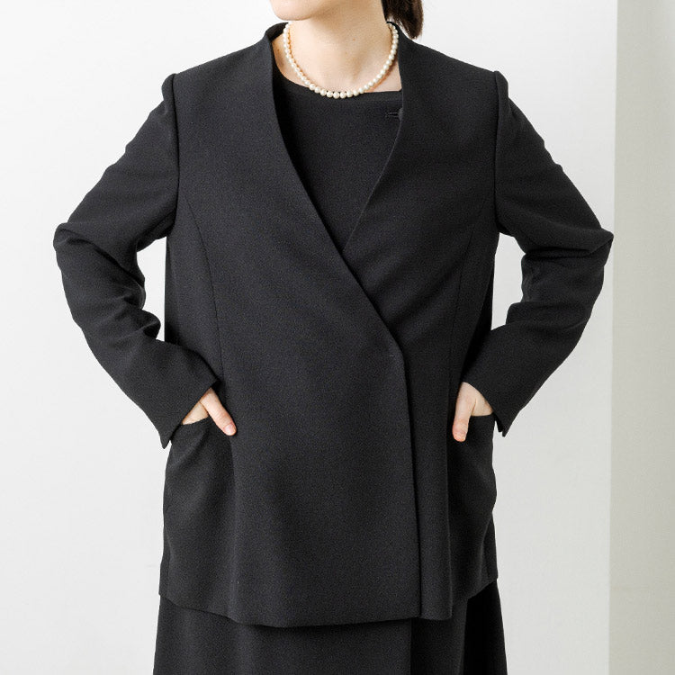 トウキョウソワール 東京ソワール ベルト付きジャケットのアンサンブル （クロ） クロ