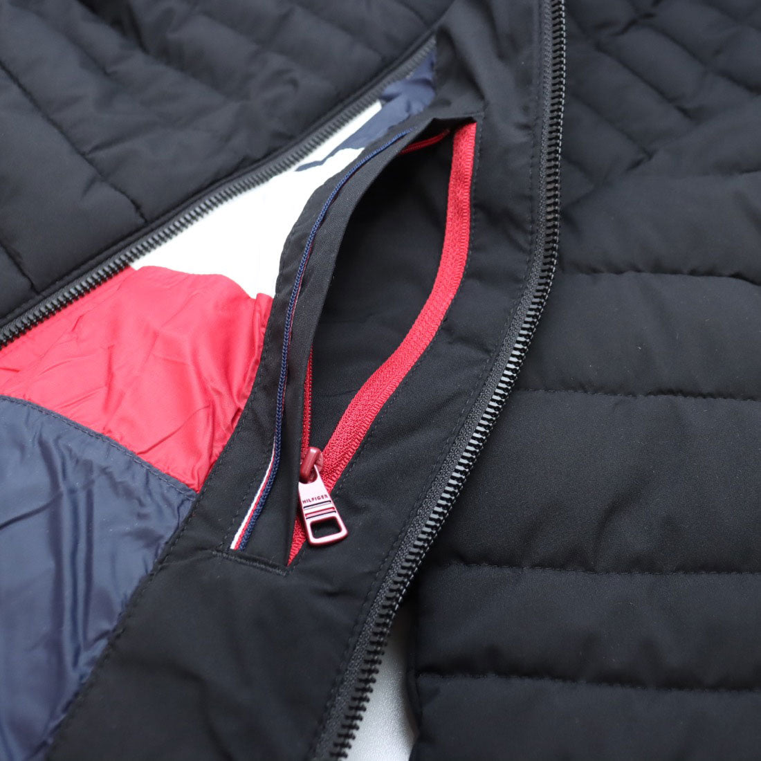 トミー ヒルフィガー TOMMY HILFIGER STRETCH POLY HOODED JACKET 151AP619 中綿フーディージャケット アウター