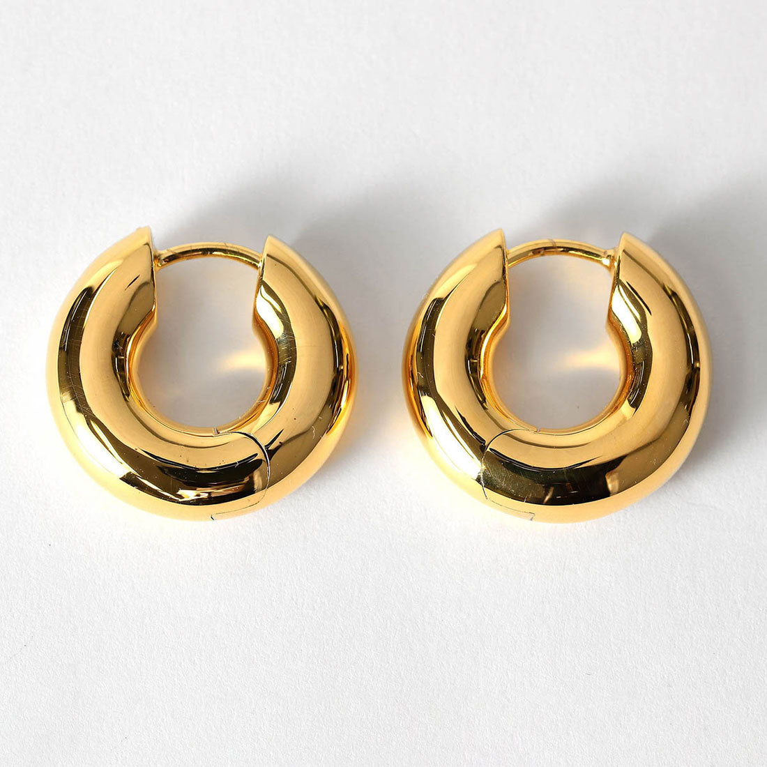 トムウッド TOM WOOD ピアス チャンキー Hoops Small Gold 100154 S925 GOLD （ゴールド） ゴールド