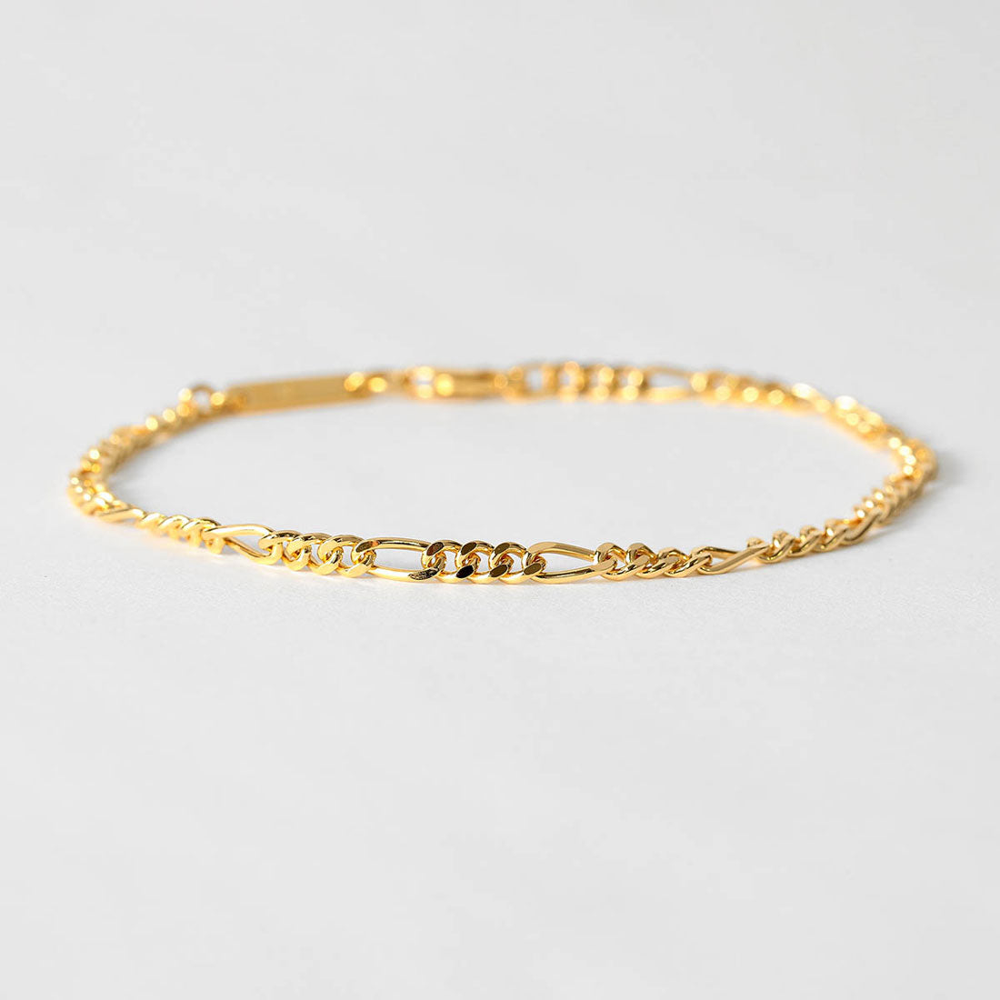 アクセサリー Tom Wood Bracelet Gold TOM WOOD / ADA BRACELET, SLIM GOLD – RIKA STUDIOS