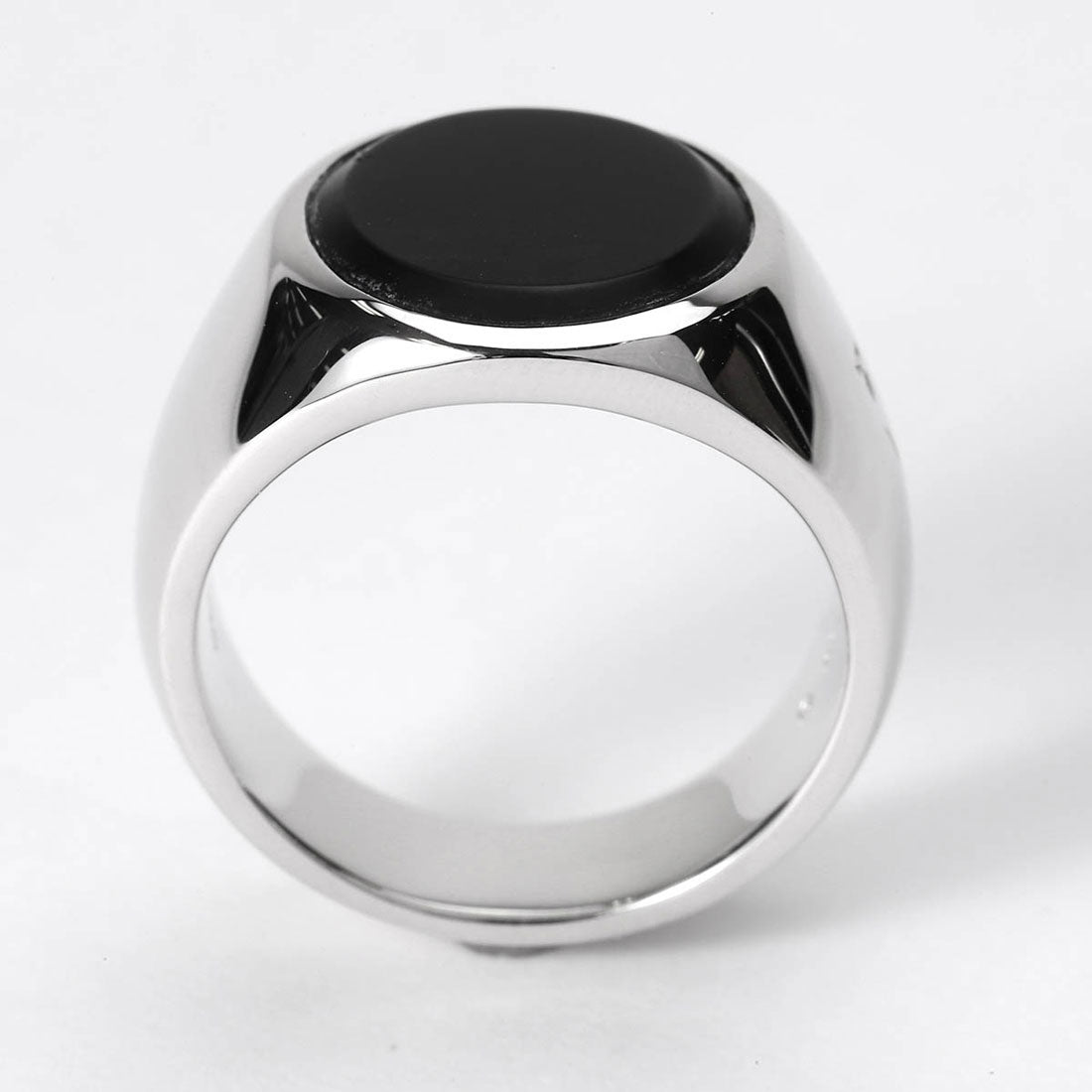 トムウッド TOM WOOD リング オーバル Black onyx 100807M S925/R74IEMBO01S925 SILVER （シルバー） シルバー