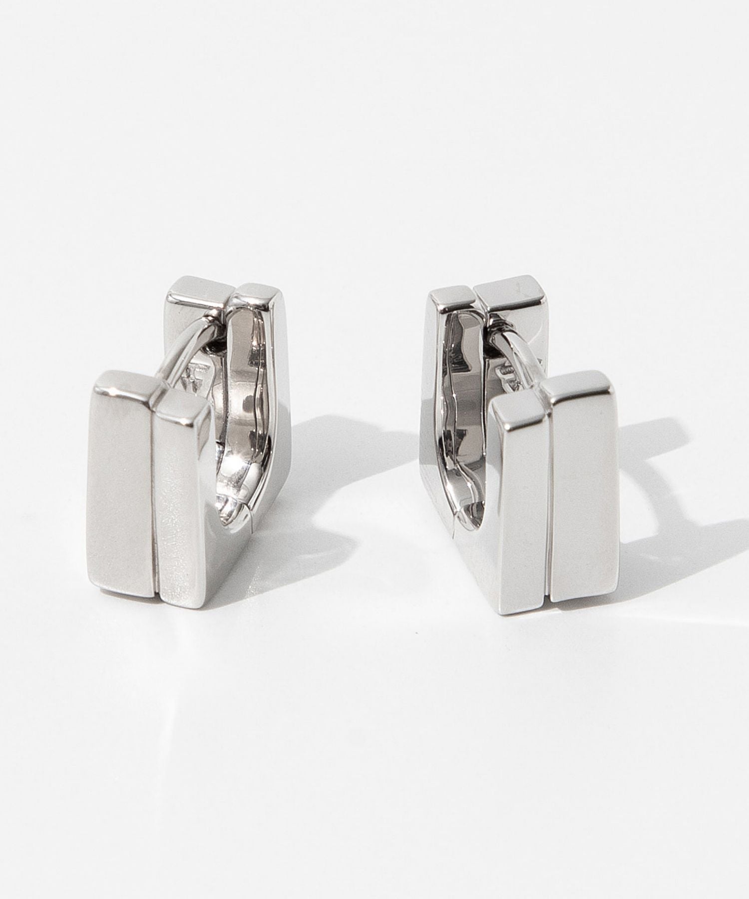 TOM WOOD 101045 E972NA01 S925 Earrings Step Huggies Men's Women's Accessories Earrings