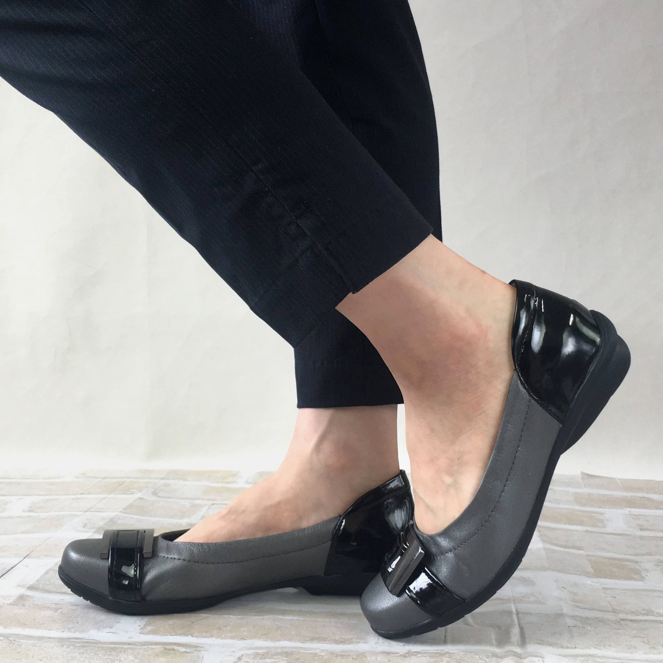 トゥービーコンティニュード to be continued ヤギ革レディースバレエパンプス 54003 （BLK） BLK