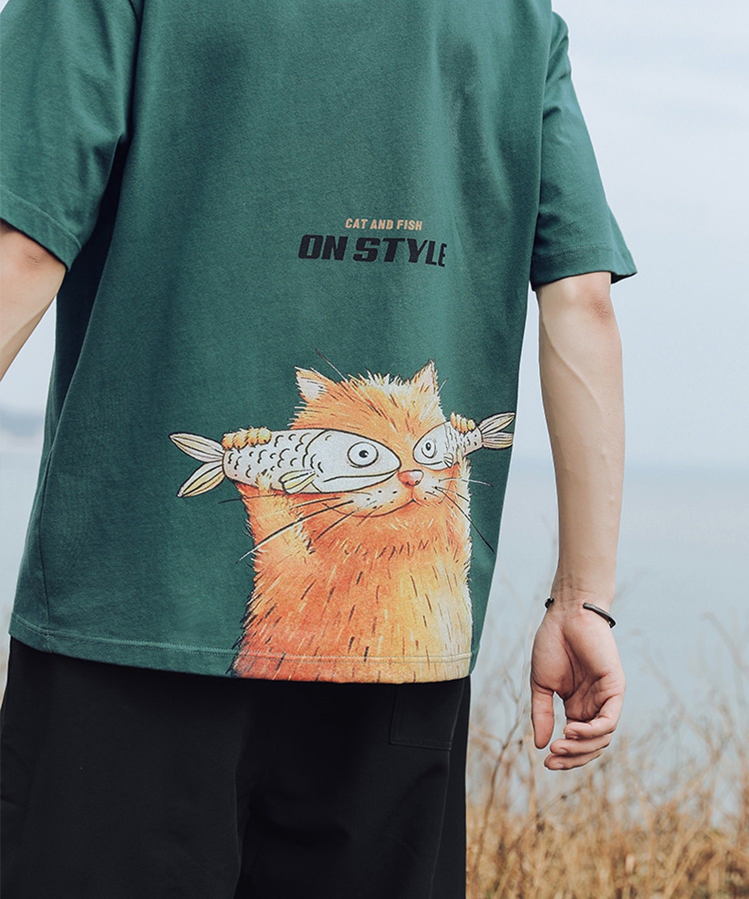フック HOOK 【HOOK】ネコ柄プリント◇ビッグtシャツ  （ブラック） ブラック