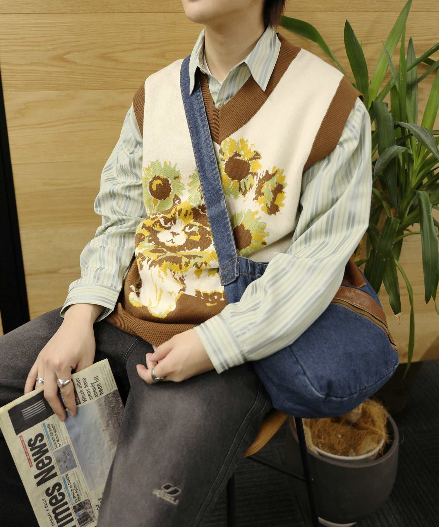 Hook HOOK HOOK -original- Cute cat and sunflower knit vest
