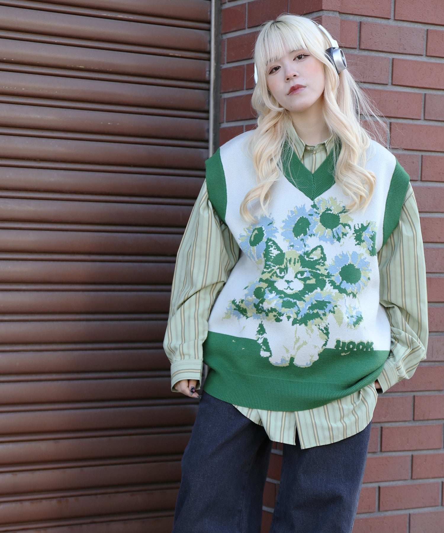 Hook HOOK HOOK -original- Cute cat and sunflower knit vest