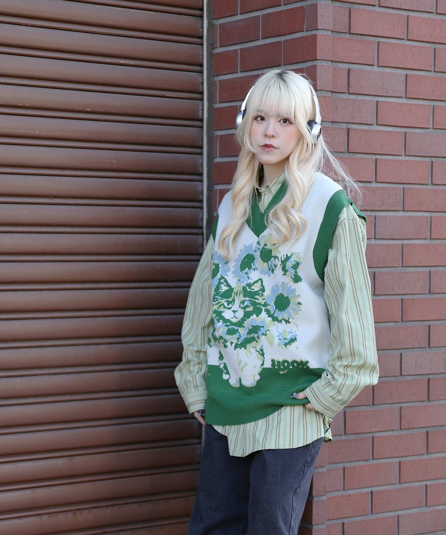 Hook HOOK HOOK -original- Cute cat and sunflower knit vest
