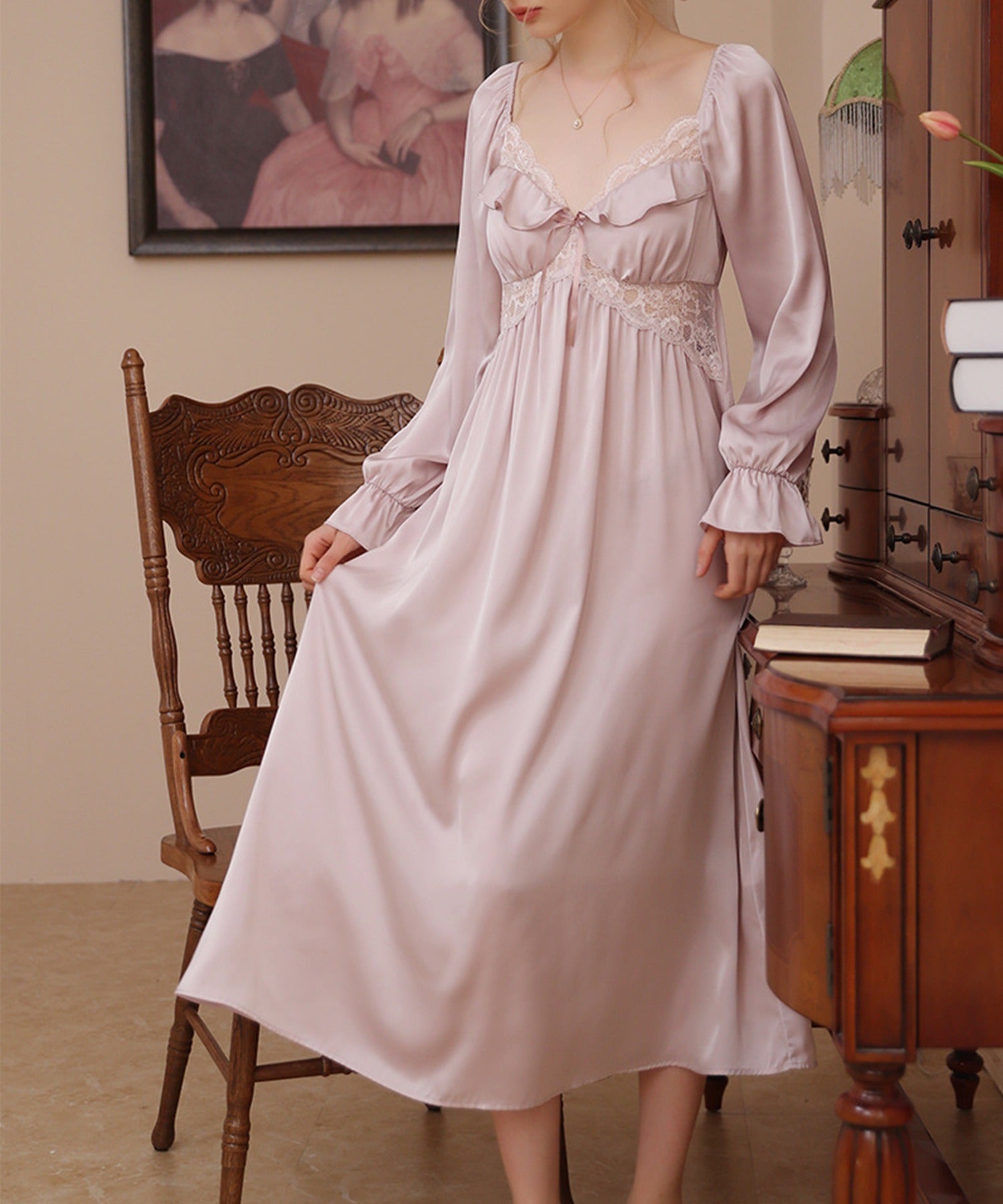 Jasmine Grandiflorum 【Jasmine】 Silk-like Frill × Lace Long Sleeve Long Dress Loungewear