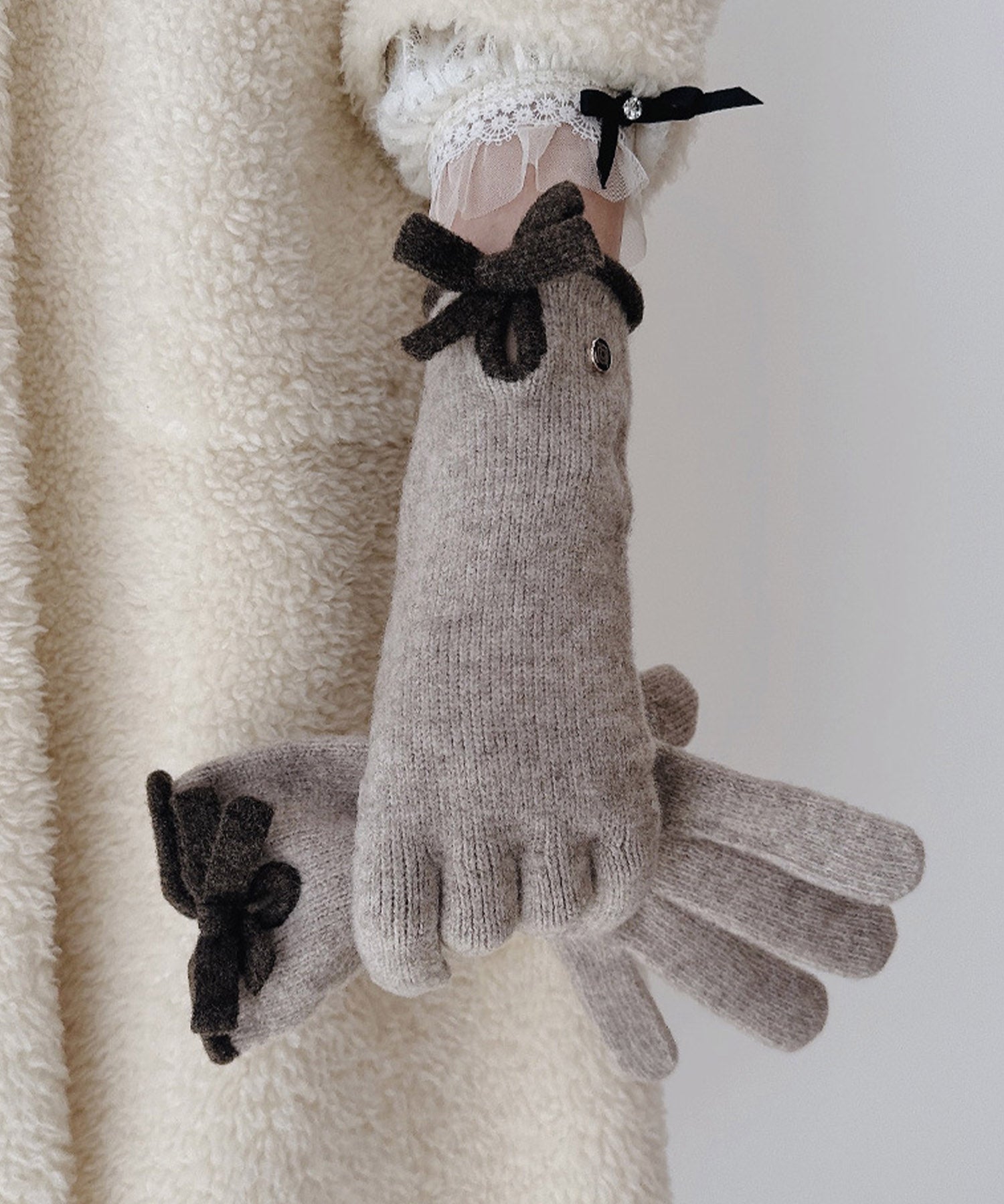 ジャスミングランディフローラム Jasmine Grandiflorum Jasmine/バイカラーリボンニット手袋 （ダークベージュ） ダークベージュ