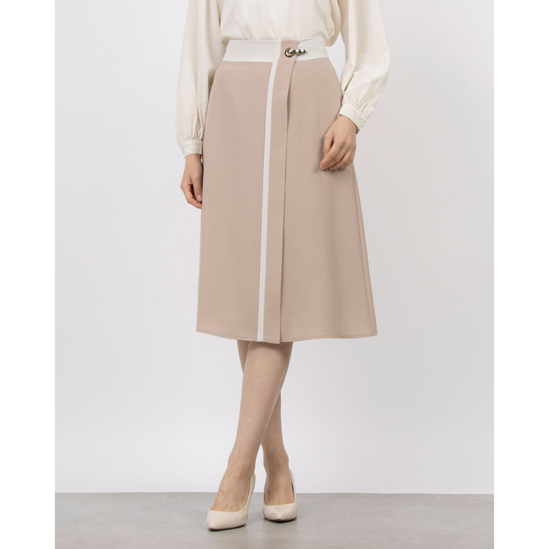 トーナル TONAL バイカラーハトメトラペーズスカート ベージュ